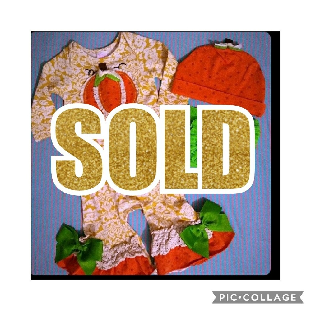 RicRac & Ruffles Pumpkin Romper🎃VEUC